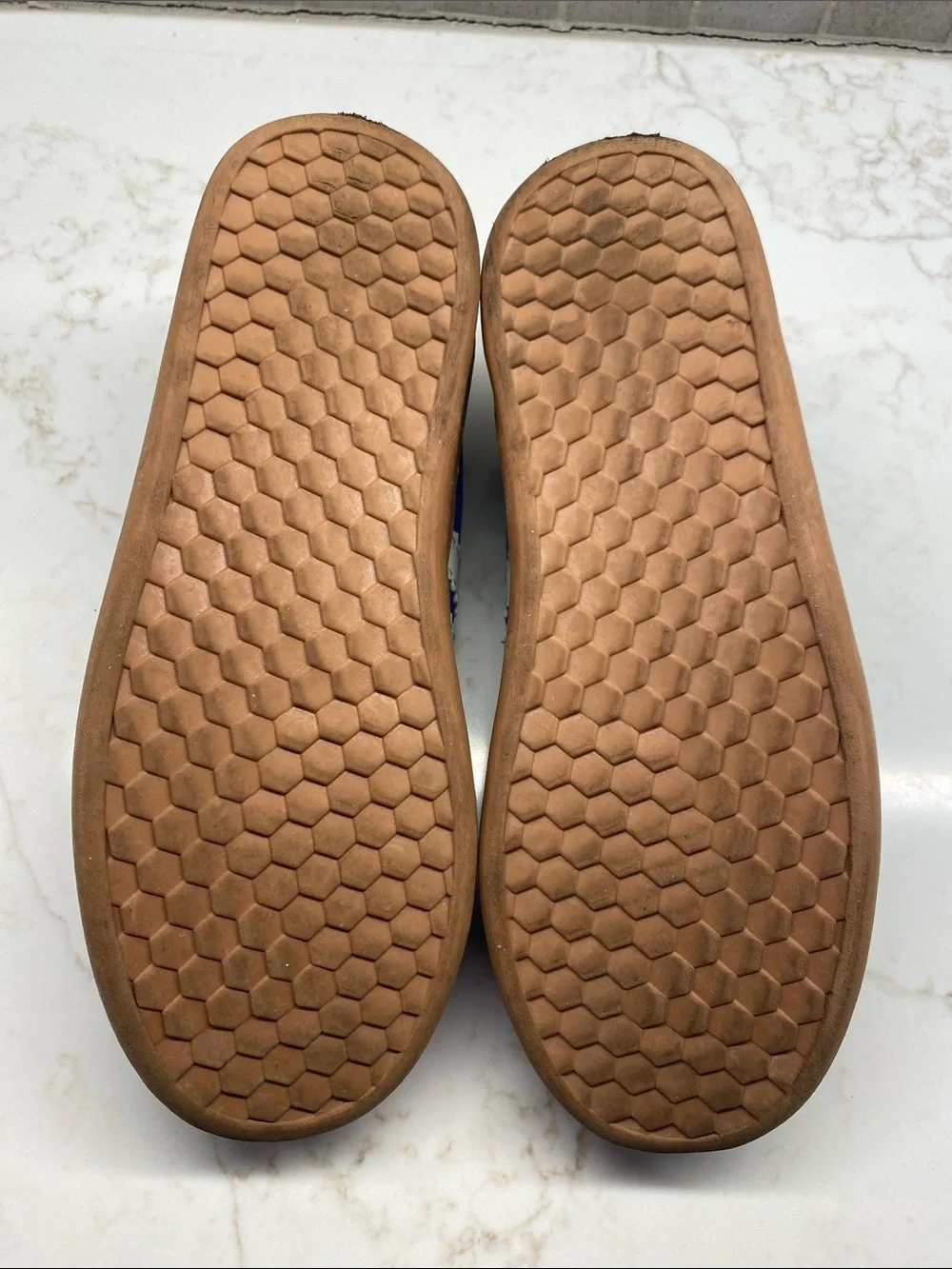 Retro Sneakers Suede Stripe Gum Sole Casual Sporty Streetwear Cerulean Size 6